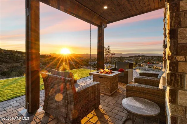 $1,889,900 | 5535 Corliss Circle, Prescott, AZ 86305