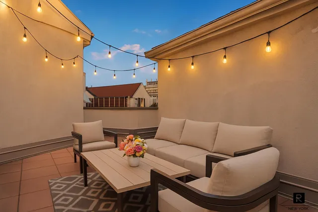 $1,950,000 | 407 East 12th Street, Unit 4FSW | East Village