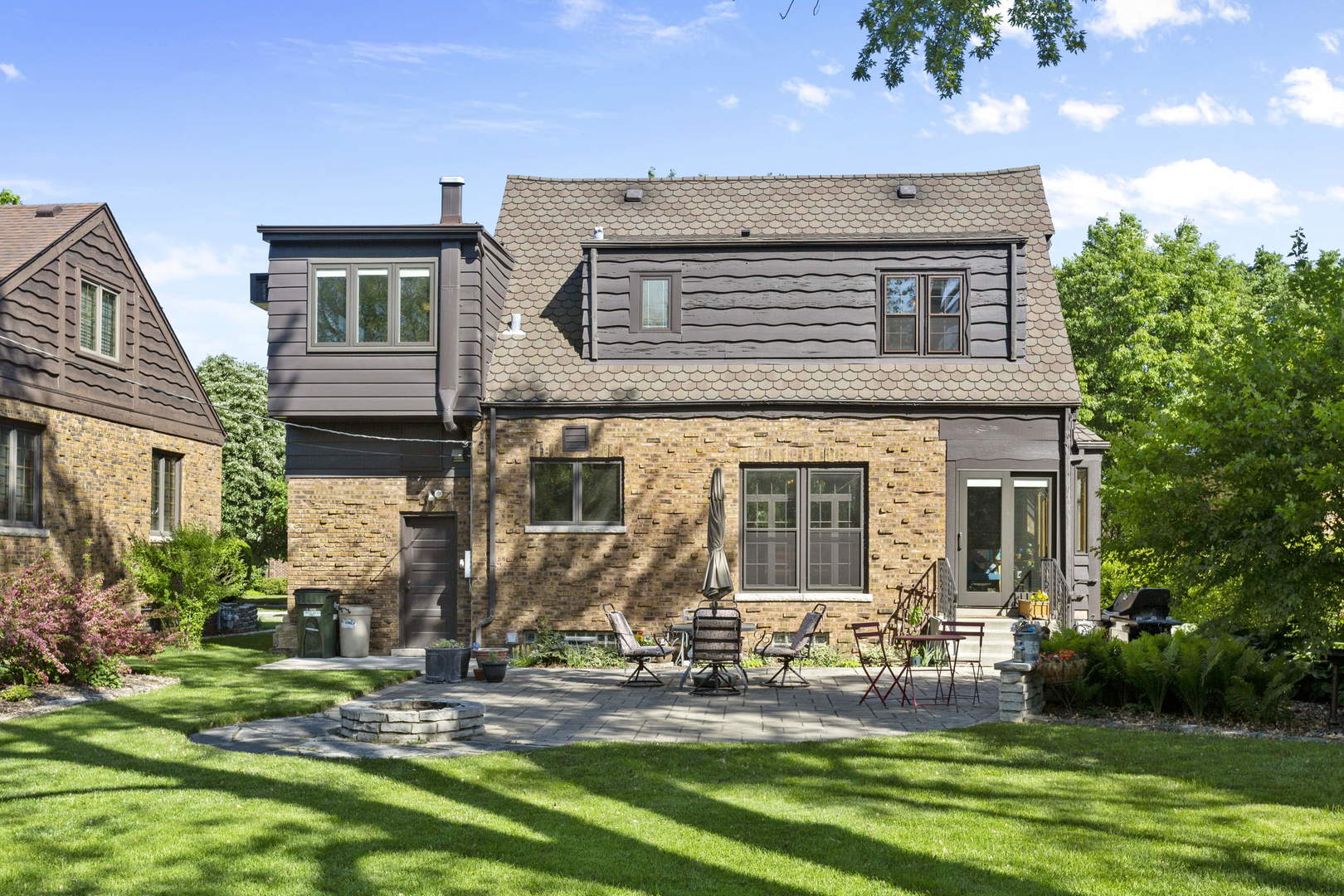 404 Selborne Road Riverside, IL 60546 - Photo 3 of 26 front view of house with a yard