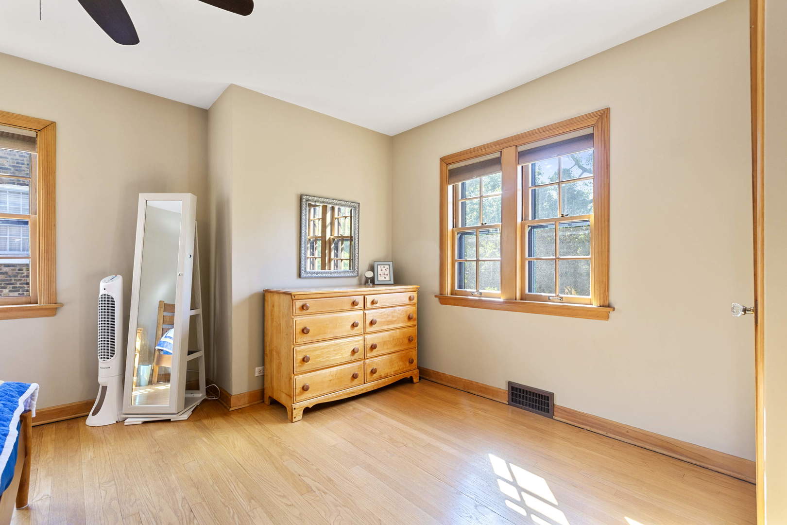 404 Selborne Road Riverside, IL 60546 - Photo 7 of 26 a view of room with window and hardwood floor