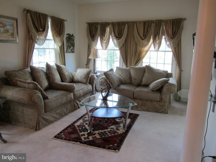 1908 Reilly Road Philadelphia, PA 19115 - Photo 2 of 25 Living Room
