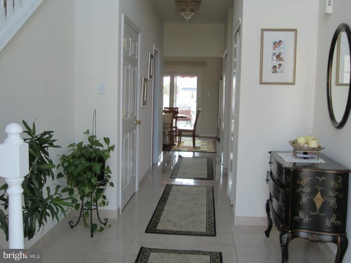 1908 Reilly Road Philadelphia, PA 19115 - Photo 10 of 25 Foyer