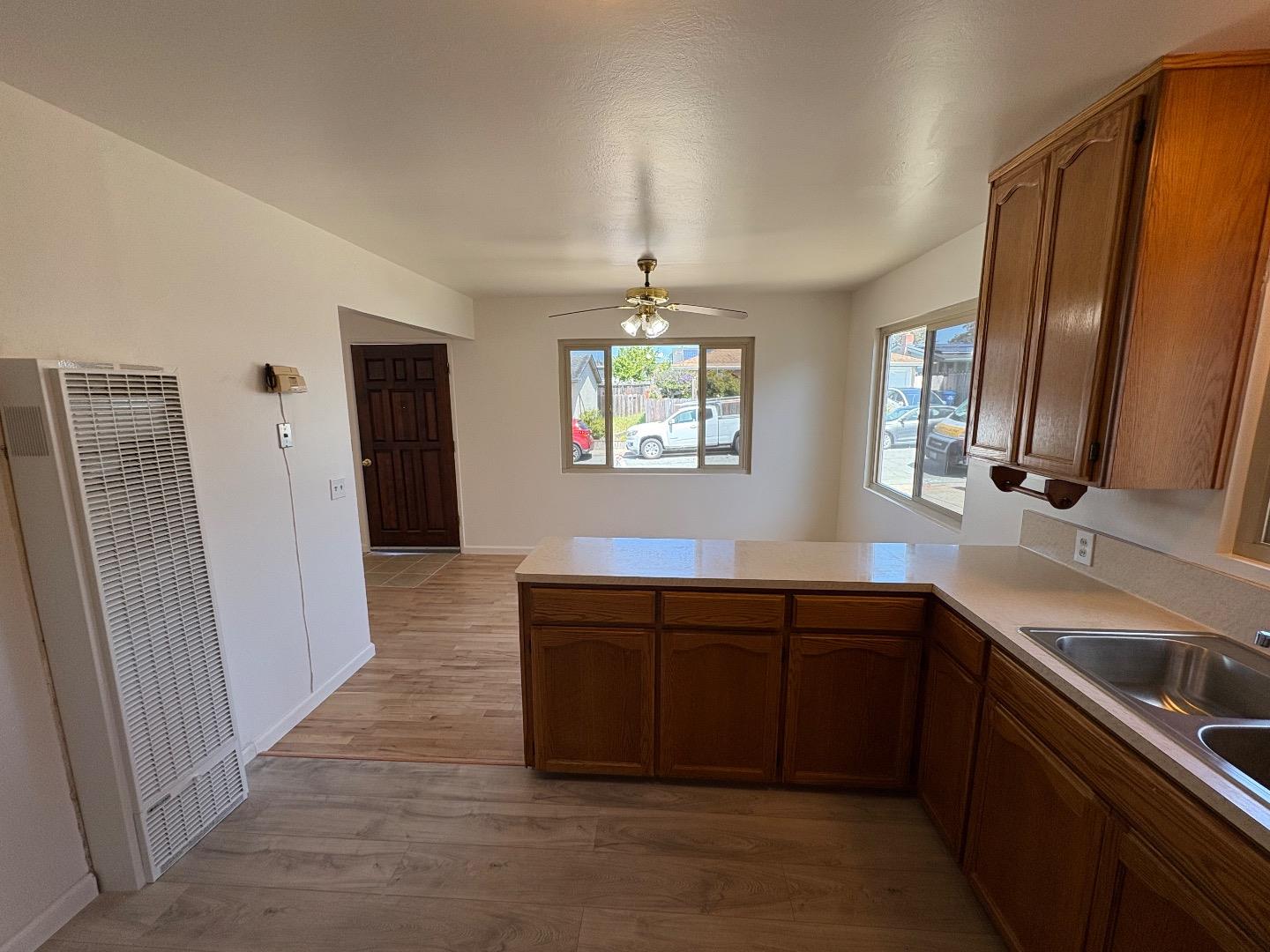 1675 Luxton Street Seaside, CA 93955 - Photo 12 of 33
