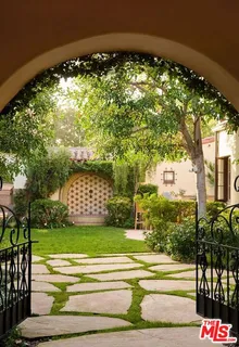 $8,995,000 | Undisclosed Address, Los Angeles, CA 90004