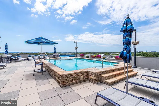 $4,900 | 1021 North Garfield Street, Unit 609, Arlington, VA 22201