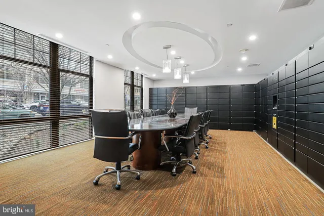 $4,900 | 1021 North Garfield Street, Unit 609, Arlington, VA 22201