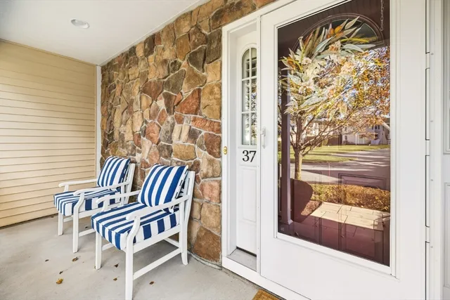 $949,000 | 37 Peaslee Circle, Unit 37, Middleton, MA 01949