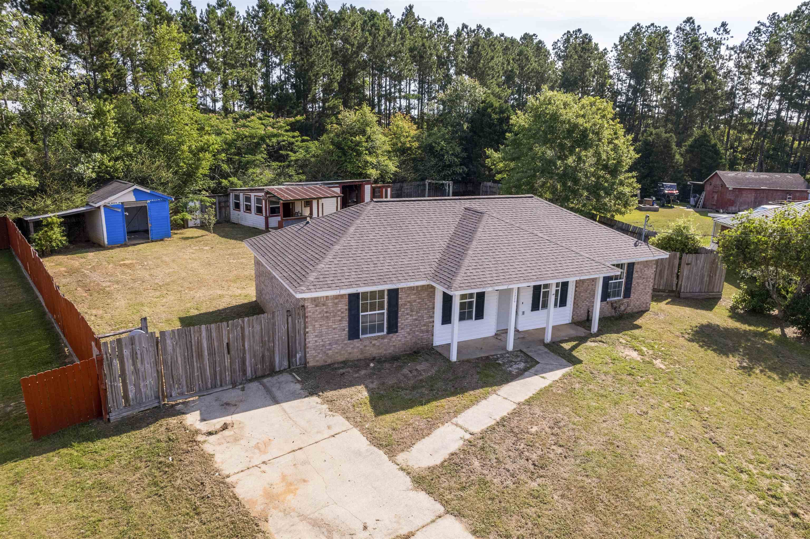 13220 Labradors Run Foley, AL 36535 - Photo 3 of 23