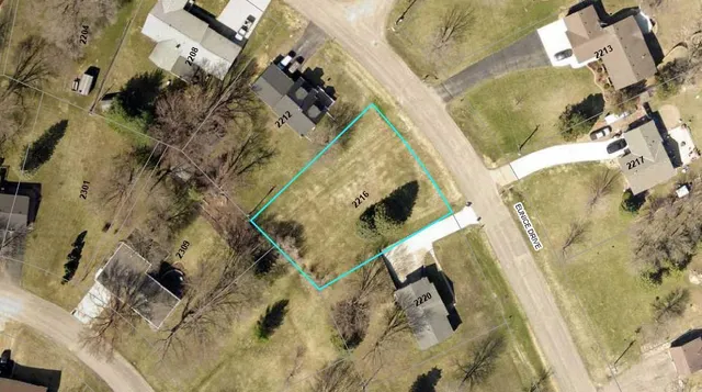 $5,000 | 2216 Eunice Drive, Albert Lea, MN 56007