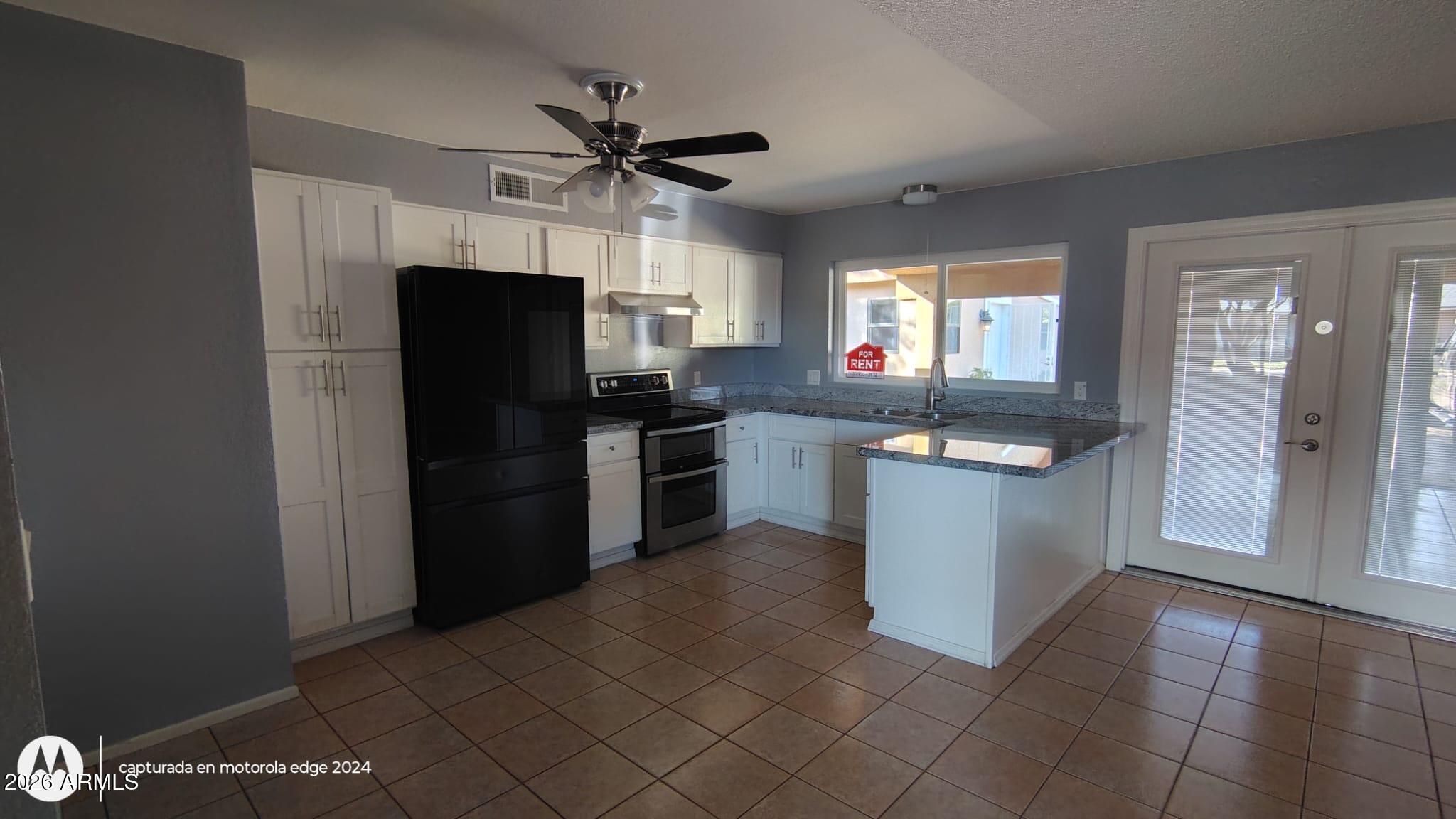7038 West Fillmore Street Phoenix, AZ 85043 - Photo 7 of 17 7da2028d-0f9b-48e0-b25b-330e3391b841
