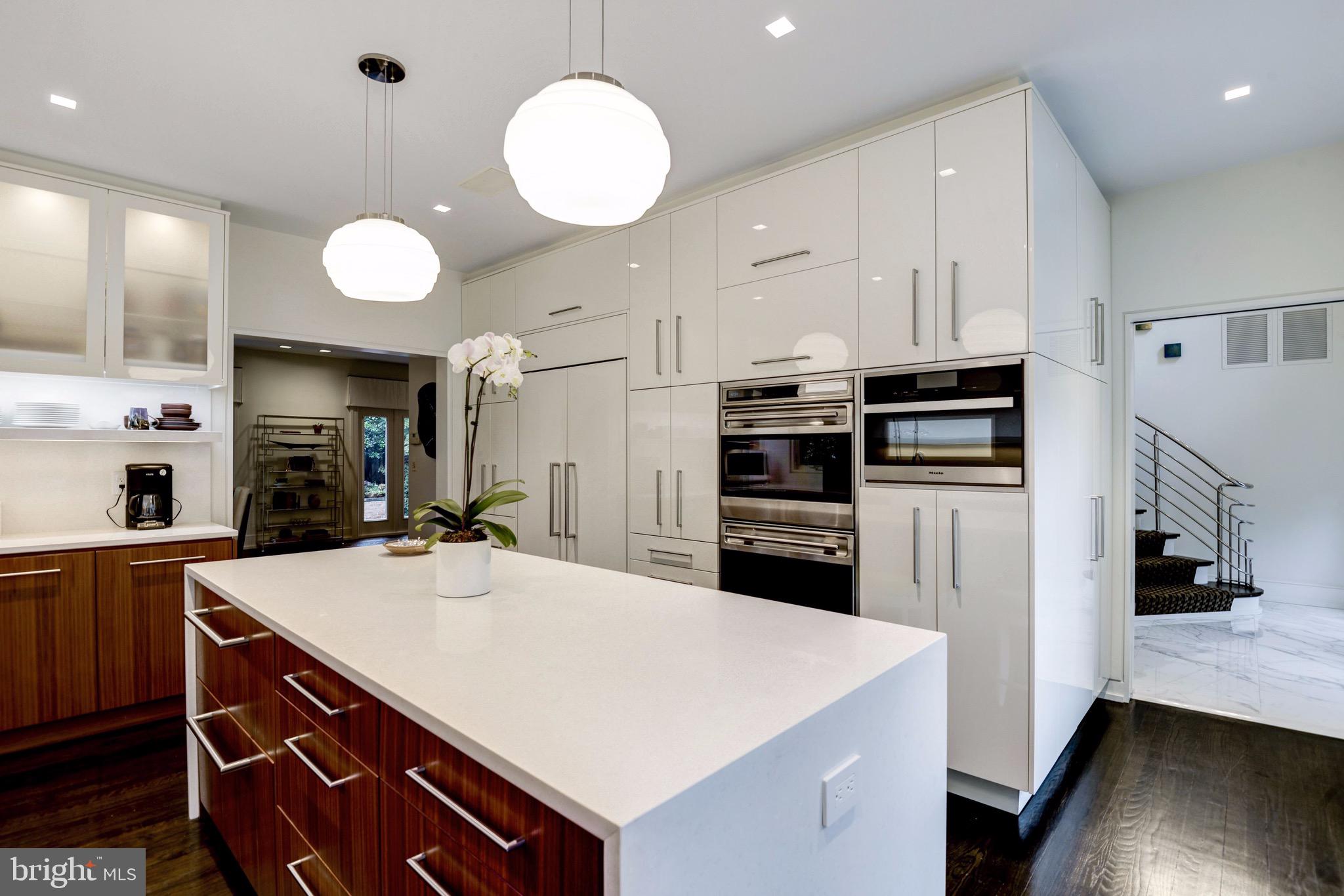 4620 Foxhall Crescent Northwest Washington, DC 20007 - Photo 15 of 49 Kitchen