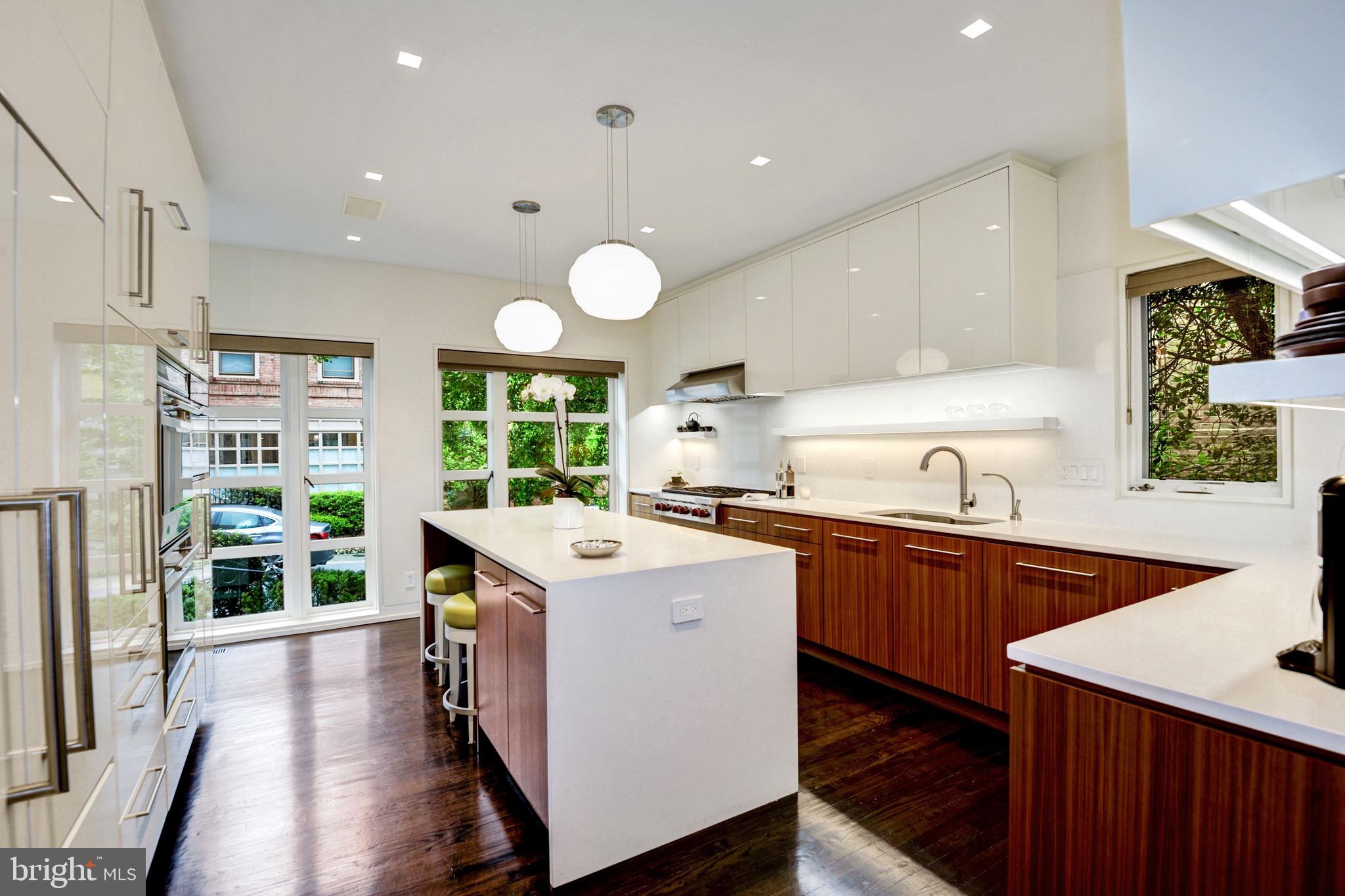 4620 Foxhall Crescent Northwest Washington, DC 20007 - Photo 17 of 49 Kitchen