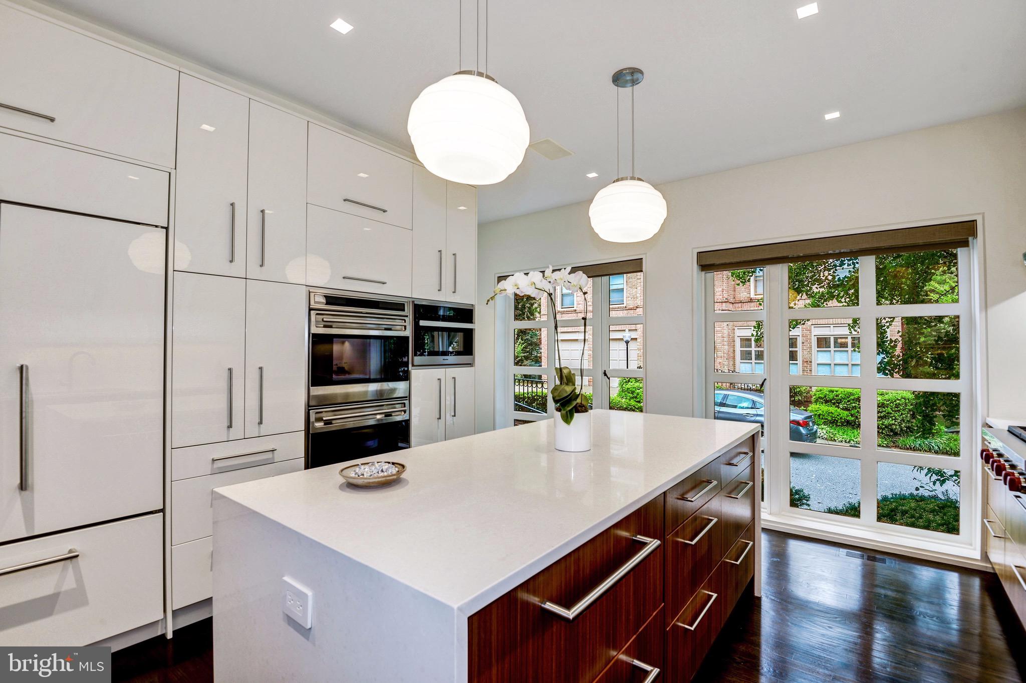 4620 Foxhall Crescent Northwest Washington, DC 20007 - Photo 18 of 49 Kitchen