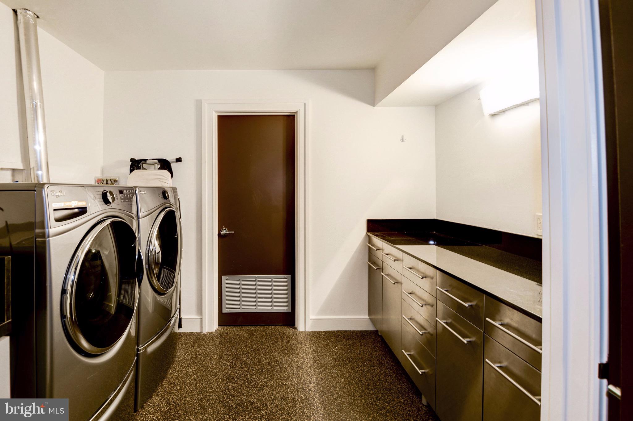 4620 Foxhall Crescent Northwest Washington, DC 20007 - Photo 20 of 49 Laundry