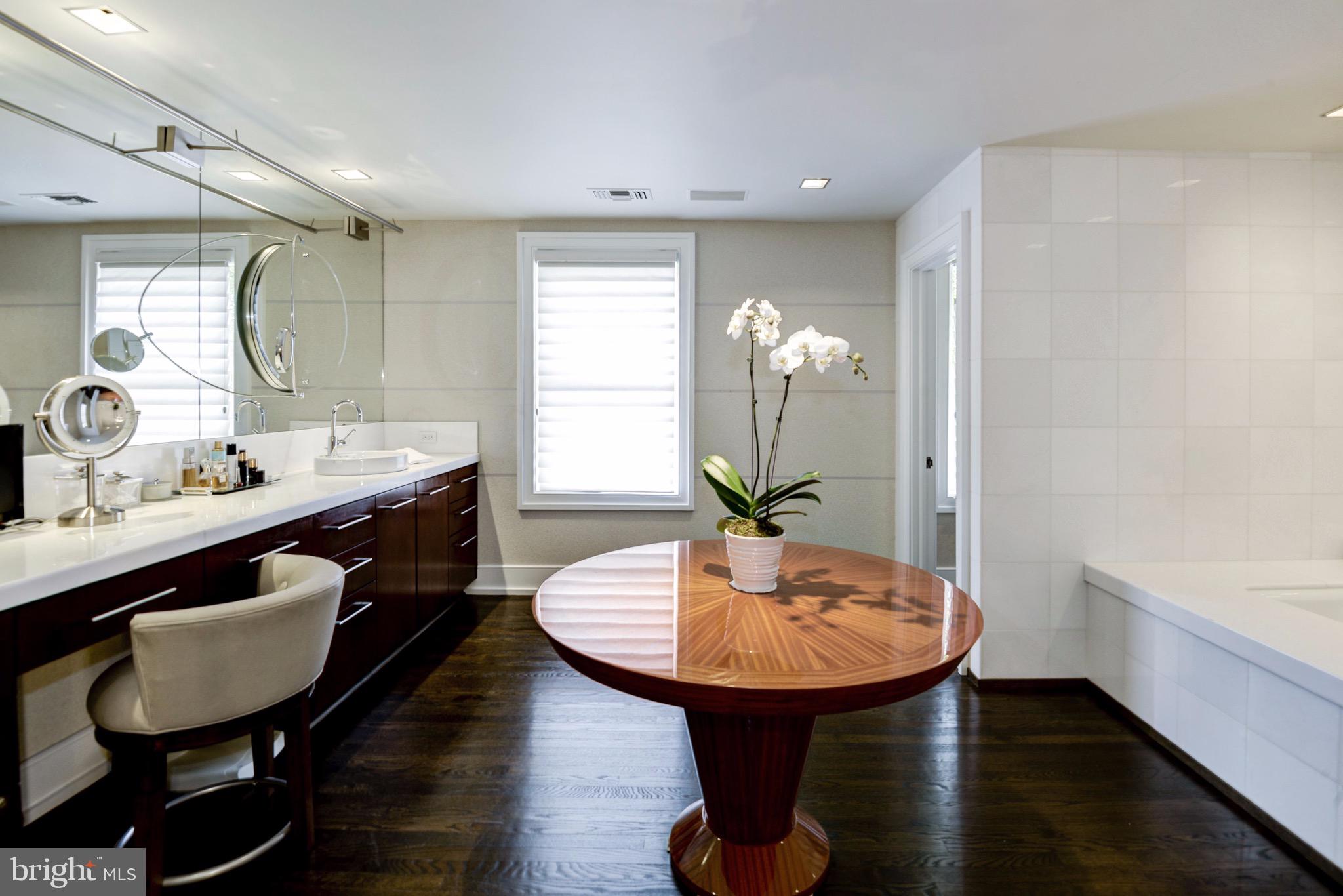 4620 Foxhall Crescent Northwest Washington, DC 20007 - Photo 23 of 49 Master Bath