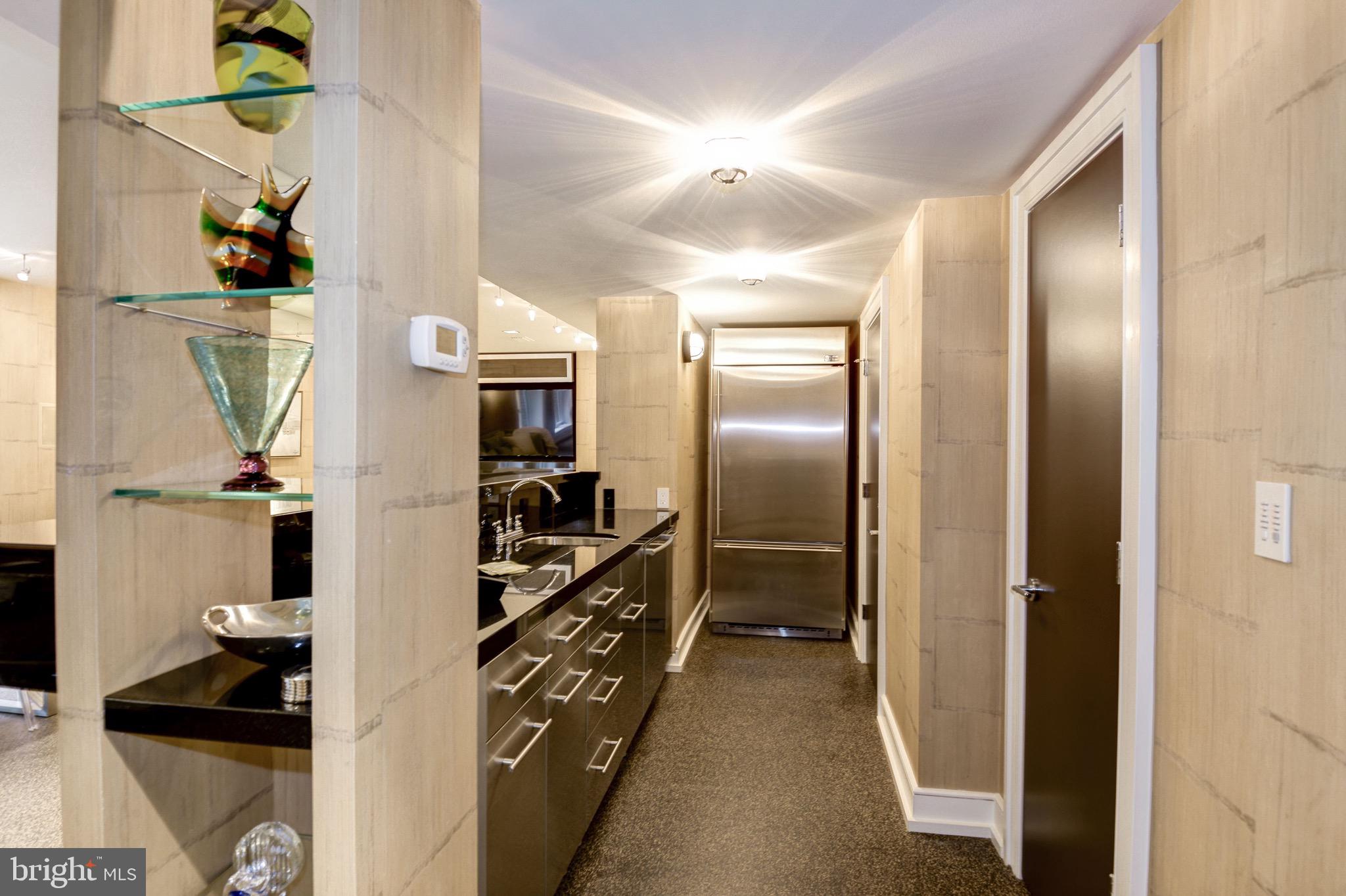 4620 Foxhall Crescent Northwest Washington, DC 20007 - Photo 32 of 49 Family Room Bar