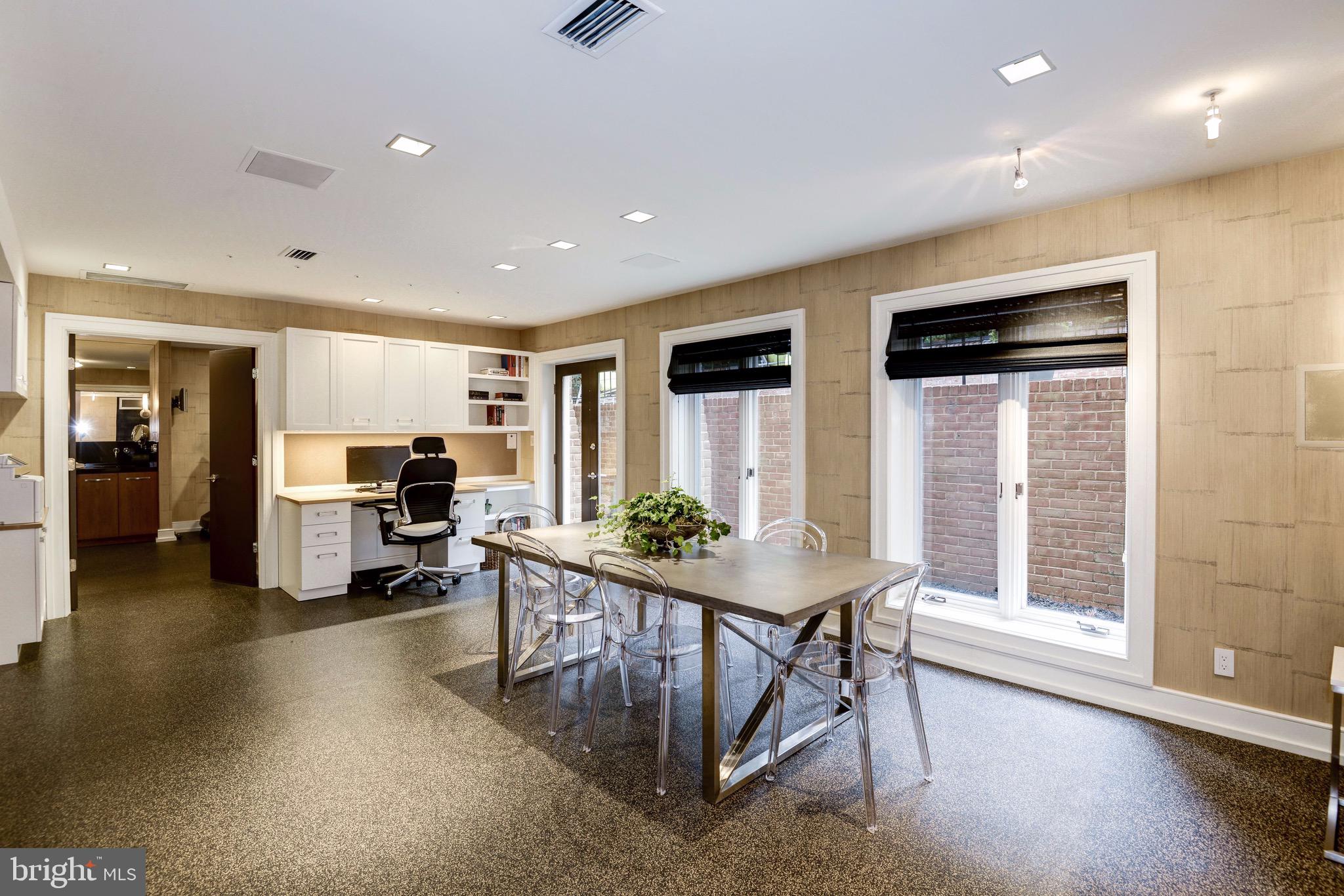 4620 Foxhall Crescent Northwest Washington, DC 20007 - Photo 34 of 49 Family Room