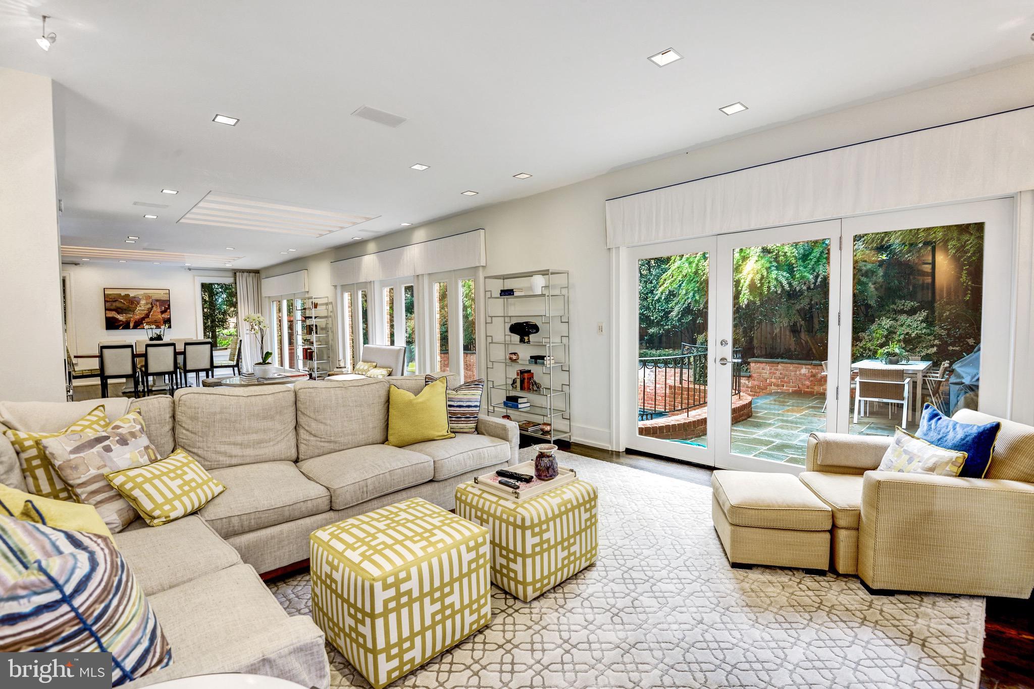 4620 Foxhall Crescent Northwest Washington, DC 20007 - Photo 9 of 49 Living Room