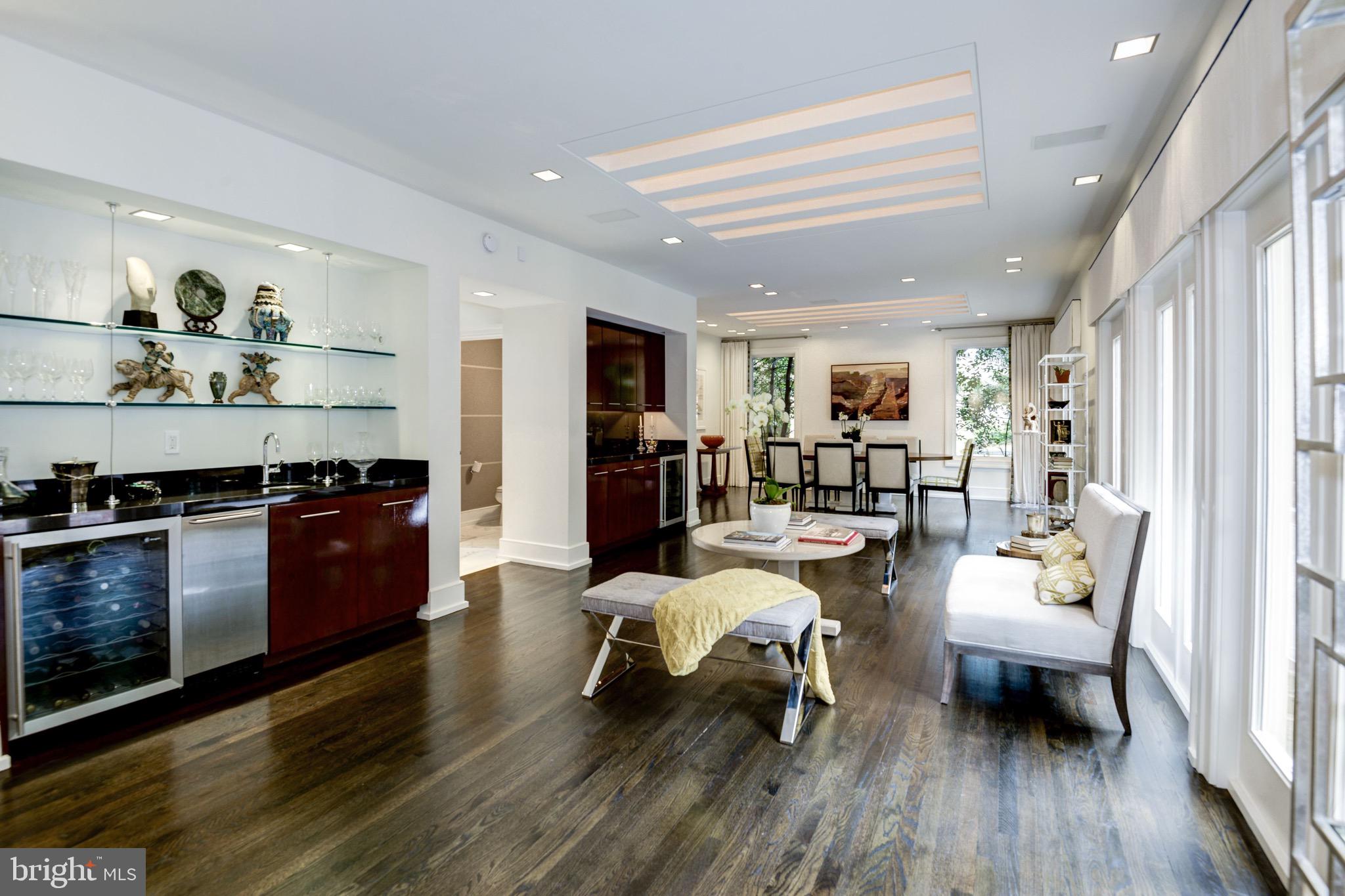 4620 Foxhall Crescent Northwest Washington, DC 20007 - Photo 10 of 49 Living Room