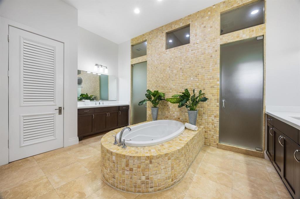 101 Holly Lane Plantation, FL 33317 - Photo 26 of 59