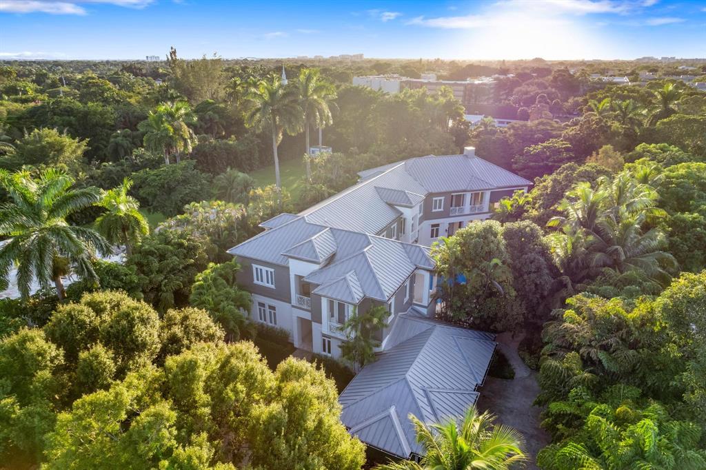 101 Holly Lane Plantation, FL 33317 - Photo 4 of 59 an aerial view of multiple house