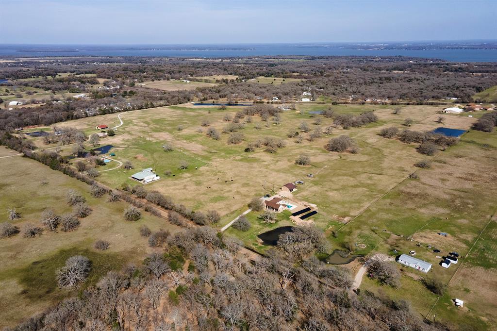 Tbd Lot 4 Tbd Boulevard Kemp, TX 75143 - Photo 3 of 7 an aerial view of a house with beach