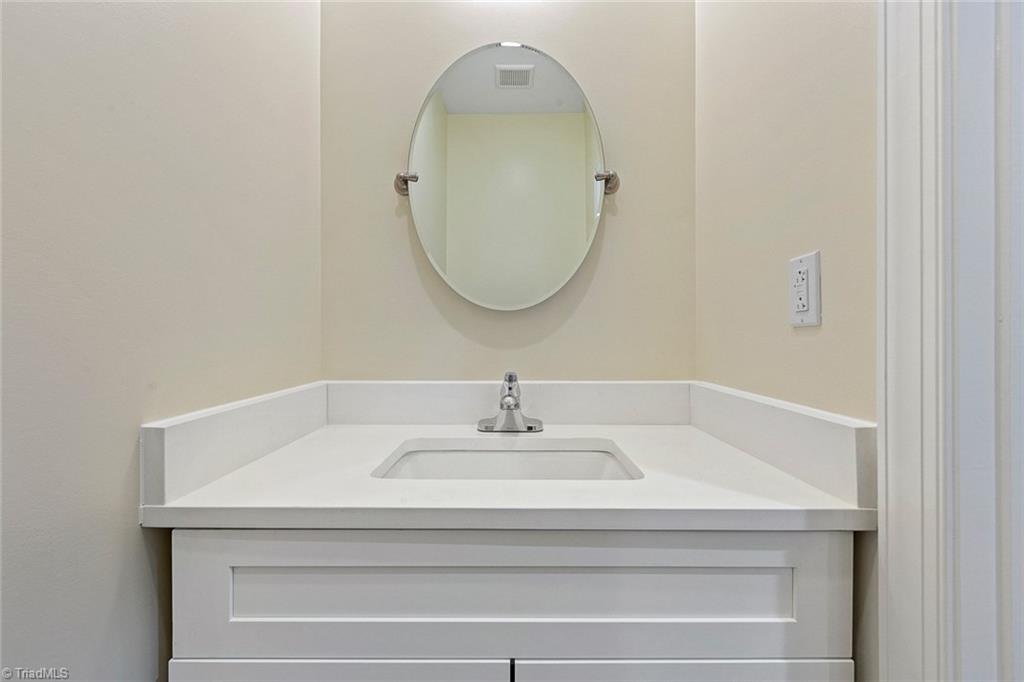 503 Ragsdale Road Jamestown, NC 27282 - Photo 17 of 30 Gallery Image 17