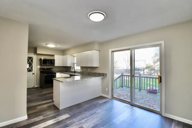 $319,900 | 1721 Morgan Terrace, Beloit, WI 53511