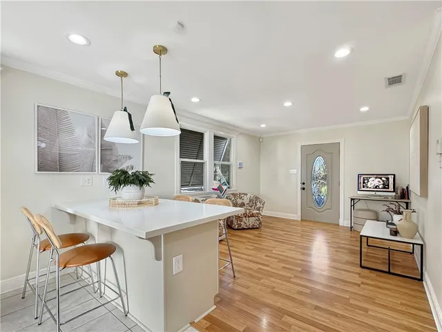 $224,500 | 2201 Lloyds Avenue, Chalmette, LA 70043