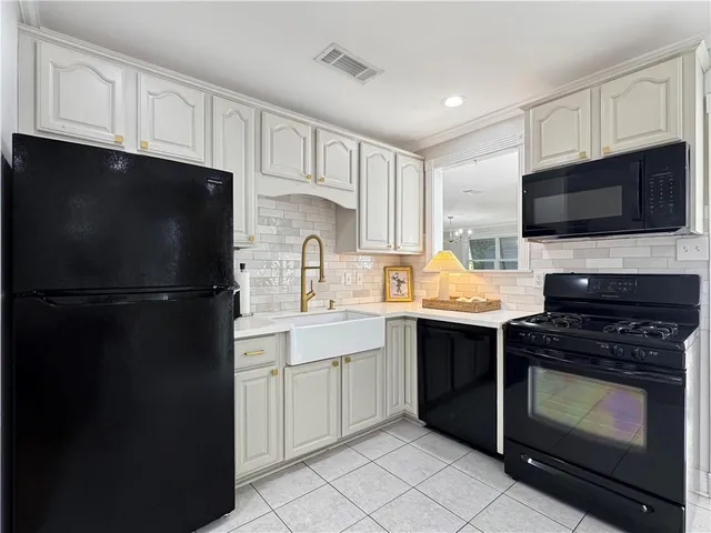 $224,500 | 2201 Lloyds Avenue, Chalmette, LA 70043