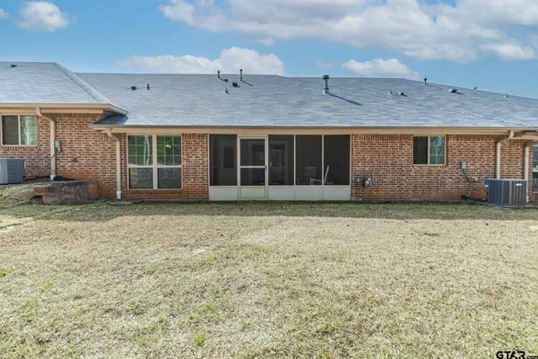 $249,400 | 421 West Cumberland Road, Unit 1402, Tyler, TX 75703