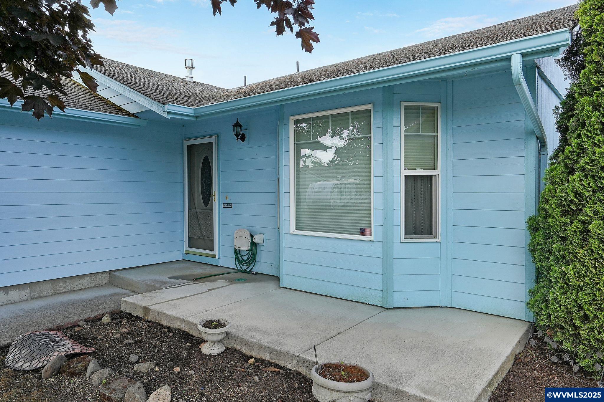 1057 B Loop Lebanon, OR 97355 - Photo 4 of 31