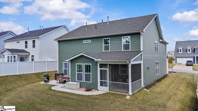 $420,000 | 685 Sunwater Drive, Duncan, SC 29334