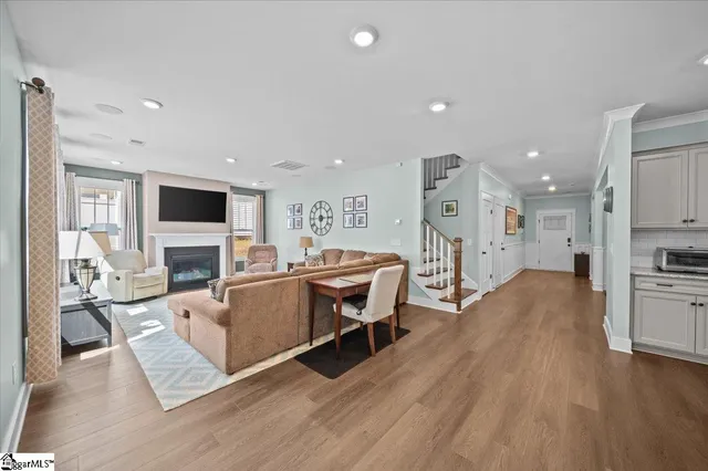 $420,000 | 685 Sunwater Drive, Duncan, SC 29334