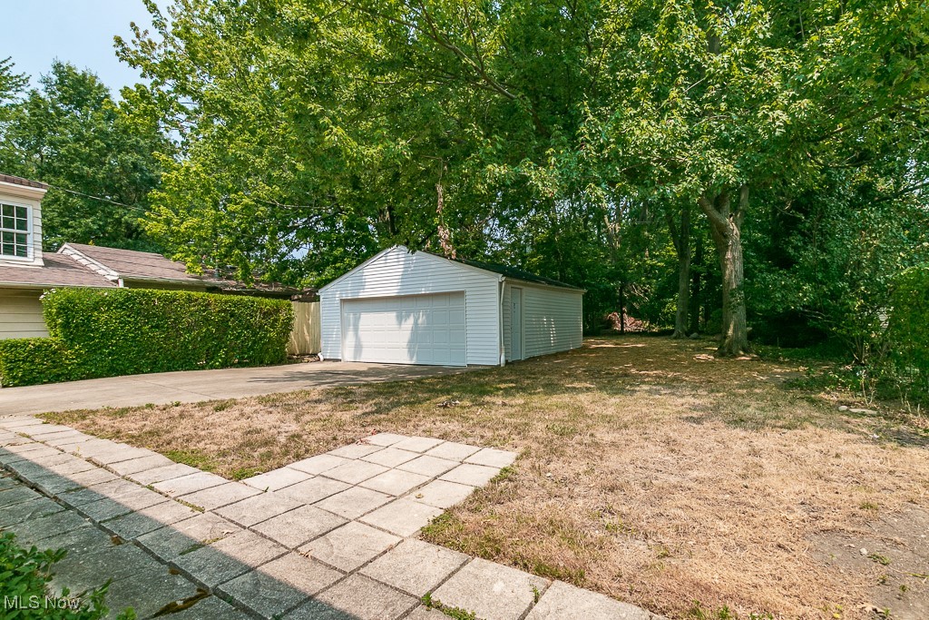 32609 Knobel Road Willowick, OH 44095 - Photo 27 of 29 Backyard with block stone patio