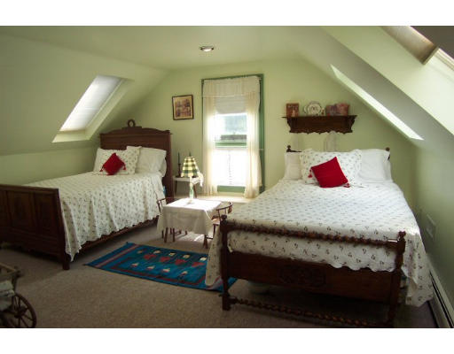 87 Providence Road Westford, MA 01886 - Photo 6 of 13 Gallery Image 6