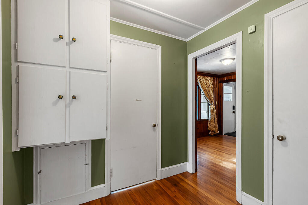 69 1st Rangeway Waterville, ME 04901 - Photo 14 of 24 Hallway