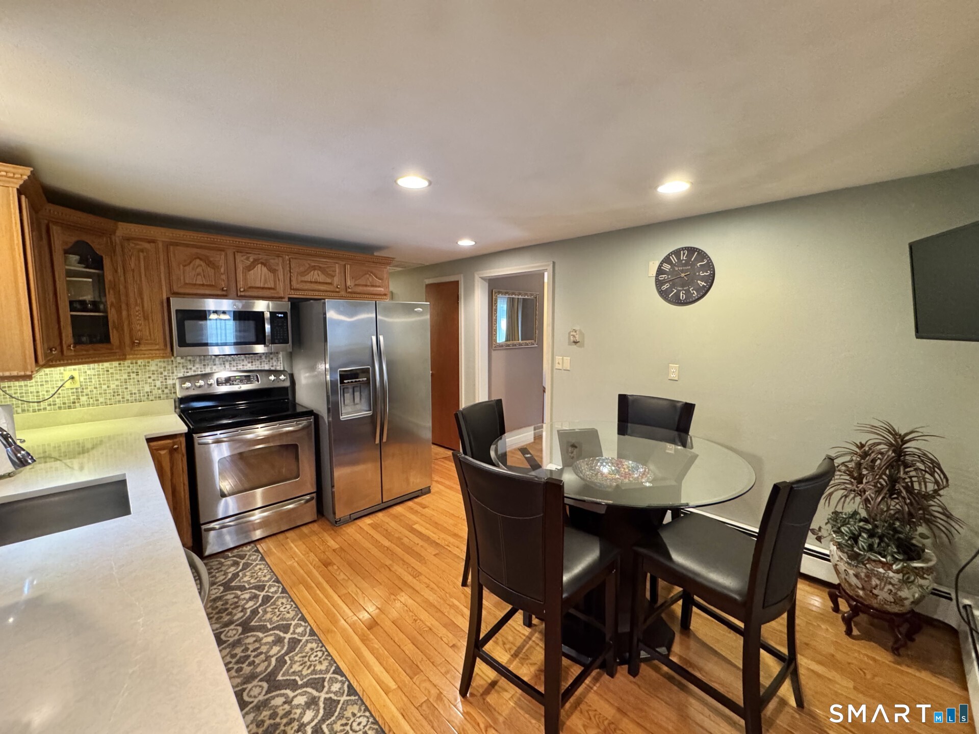 97 Brookview Road Windsor, CT 06095 - Photo 11 of 31
