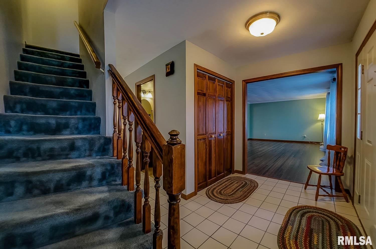 204 Prestwick Road Springfield, IL 62702 - Photo 9 of 41