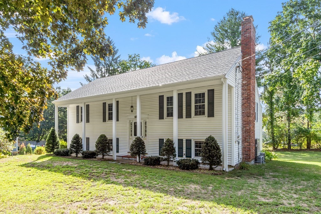 6 Bannister Road Andover, MA 01810 - Photo 3 of 42 Gallery Image 3