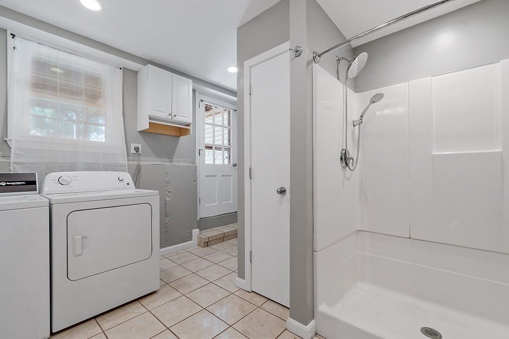 6 Bannister Road Andover, MA 01810 - Photo 34 of 42 Gallery Image 34