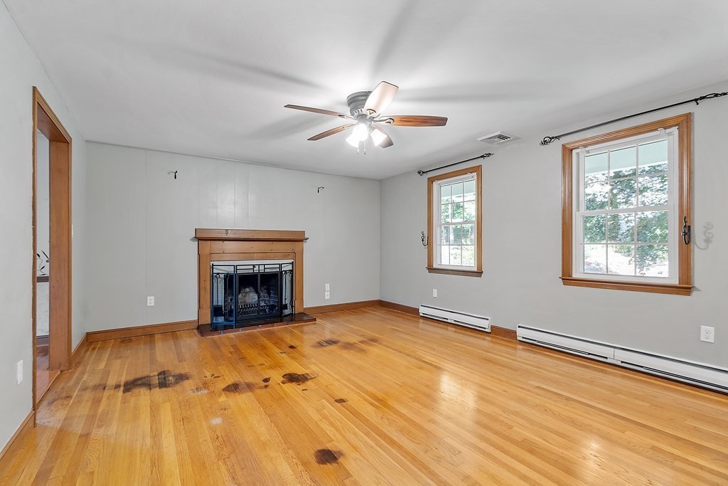 6 Bannister Road Andover, MA 01810 - Photo 5 of 42 Gallery Image 5