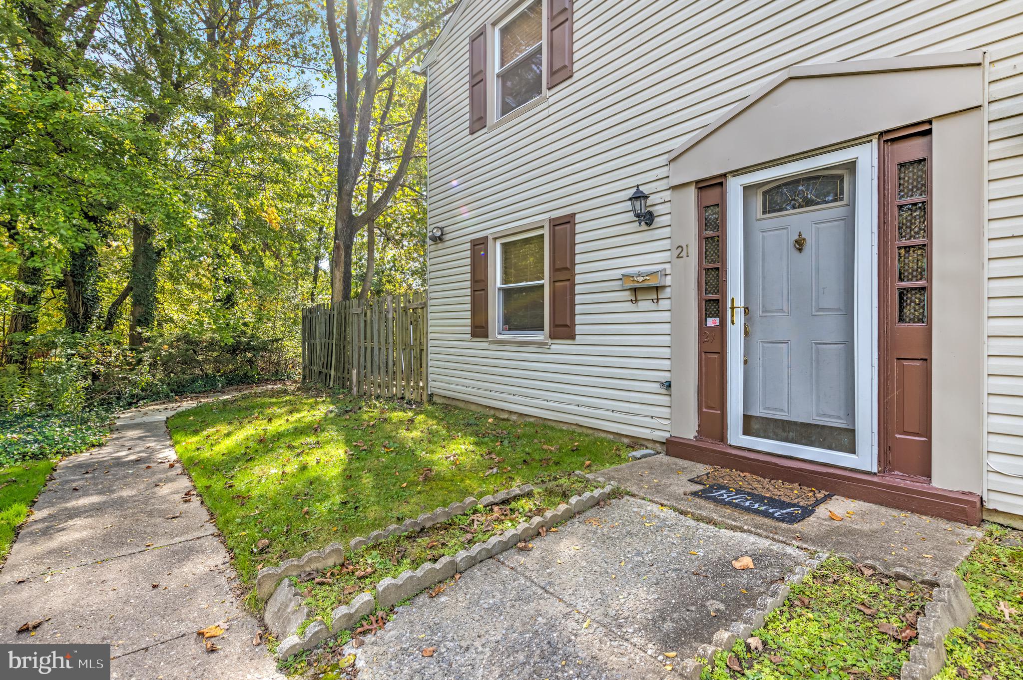21 Roxborough Place Willingboro, NJ 08046 - Photo 3 of 18 Gallery Image 3