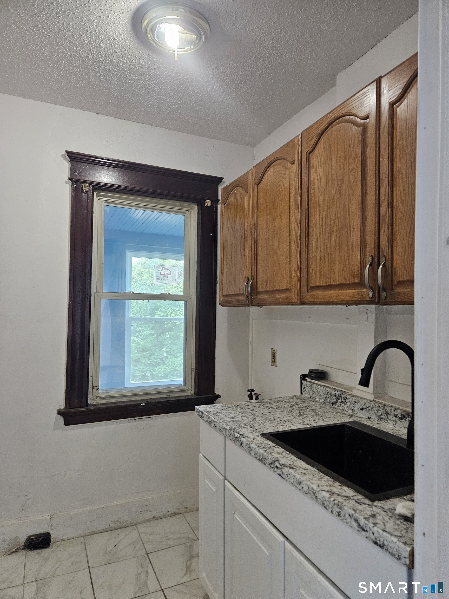 Poplar Street Waterbury, CT 06708 - Photo 2 of 10