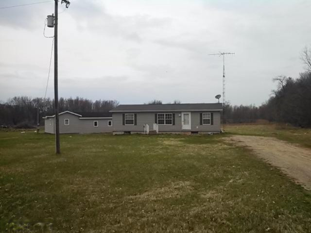 958 South Butler Road Quincy, MI 49082 - Photo 1 of 11 Primary Photo