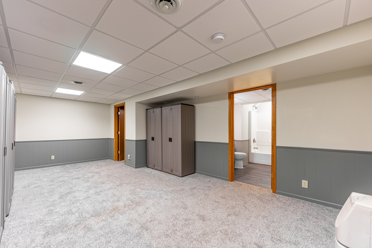 1506 Pier Drive Davis, IL 61019 - Photo 29 of 47 a view of empty room