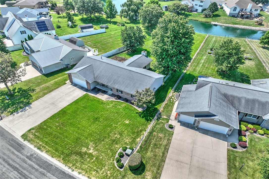 6865 Angela Drive Decatur, IL 62521 - Photo 3 of 28