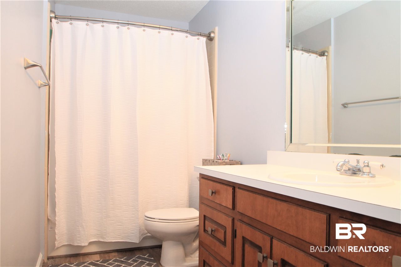 137 Michael Loop Daphne, AL 36526 - Photo 24 of 29 Hall Bath
