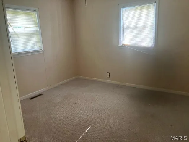 $75,400 | 6 West Taylor Street, Dexter, MO 63841