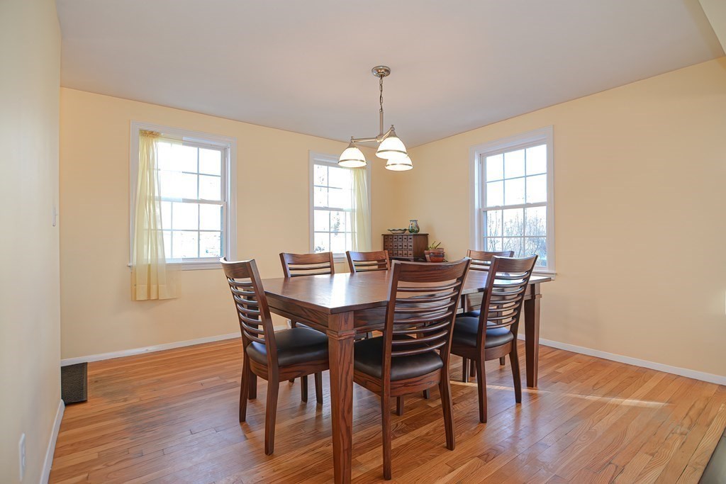 30 Gilmore Road Southborough, MA 01772 - Photo 10 of 37 Gallery Image 10